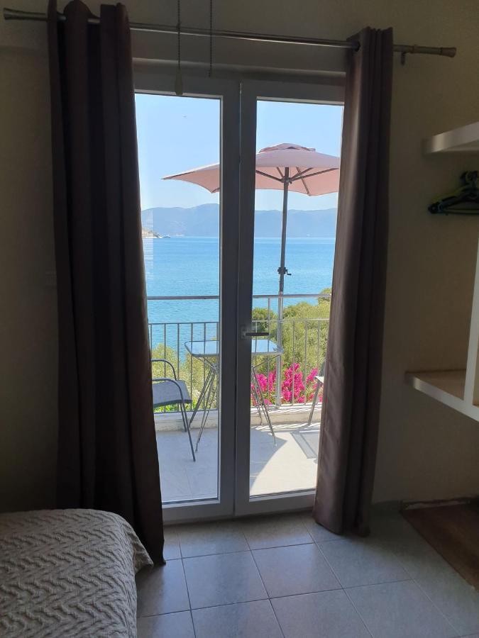 Ballas Apartments Agia Efimia Luaran gambar