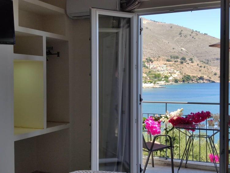 Ballas Apartments Agia Efimia Luaran gambar