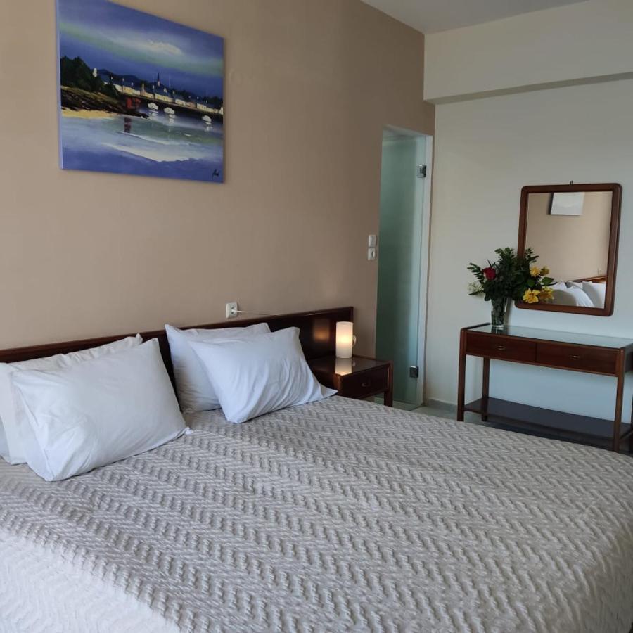 Ballas Apartments Agia Efimia Luaran gambar