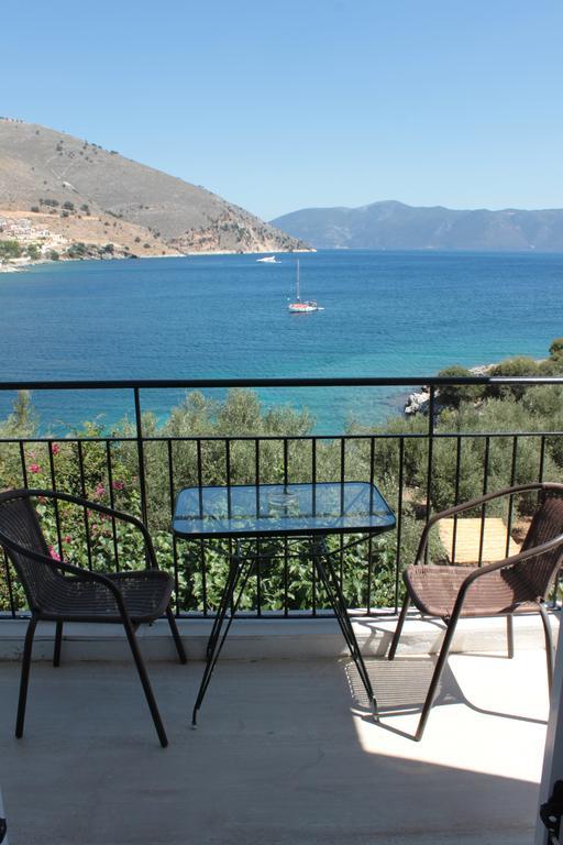 Ballas Apartments Agia Efimia Luaran gambar
