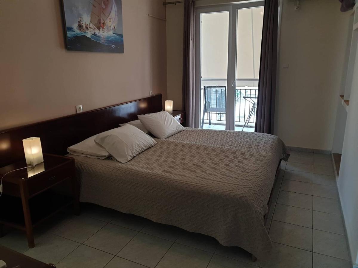 Ballas Apartments Agia Efimia Luaran gambar