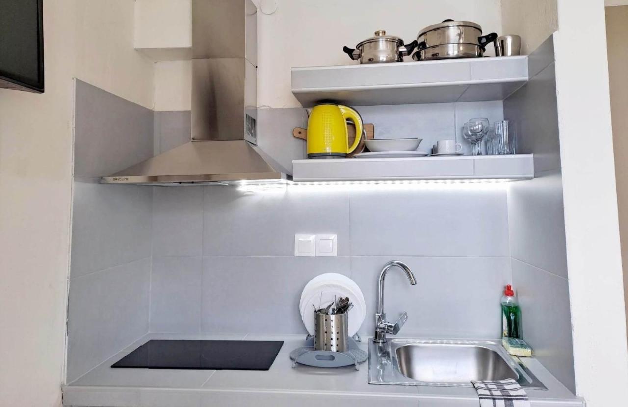 Ballas Apartments Agia Efimia Luaran gambar