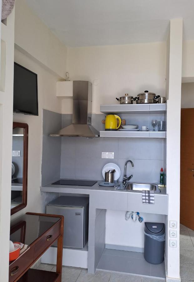 Ballas Apartments Agia Efimia Luaran gambar