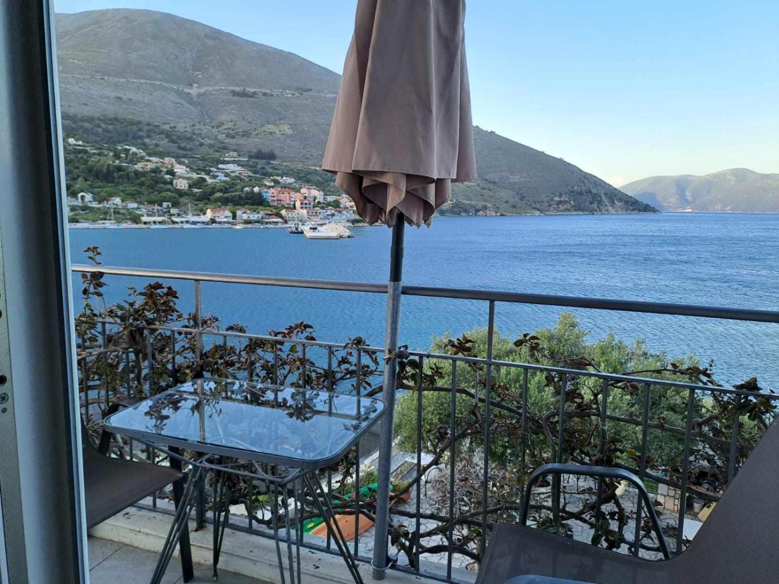 Ballas Apartments Agia Efimia Luaran gambar