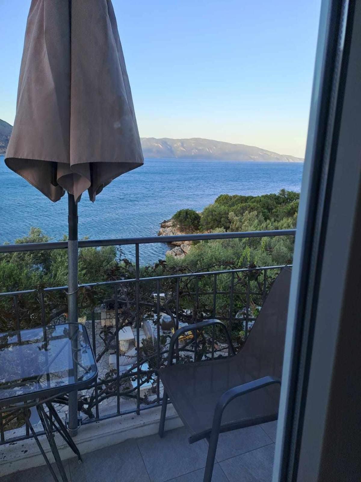 Ballas Apartments Agia Efimia Luaran gambar