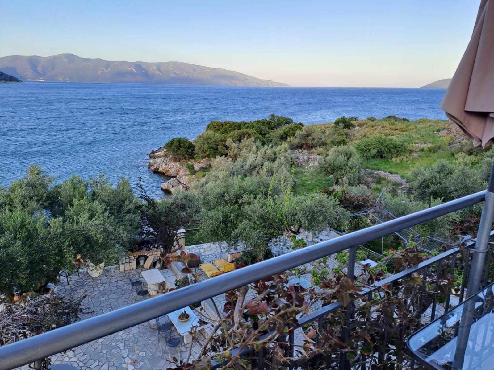 Ballas Apartments Agia Efimia Luaran gambar